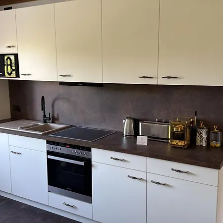 Theresiengarten Apartament